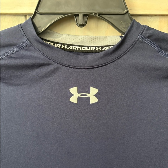 Boys Under Armour Black and Navy Tees - Picture 8 of 14